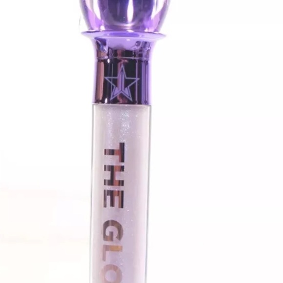 Iridescent Throne Lipstick - Picture 4 of 5